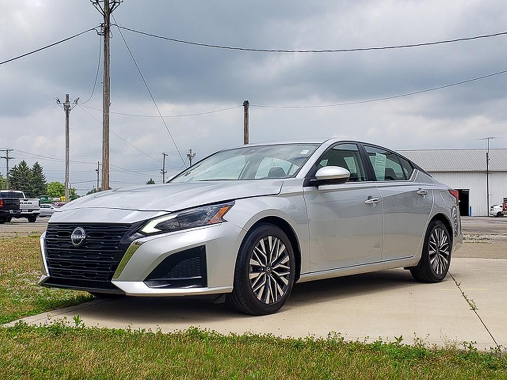used 2023 Nissan Altima car, priced at $19,895