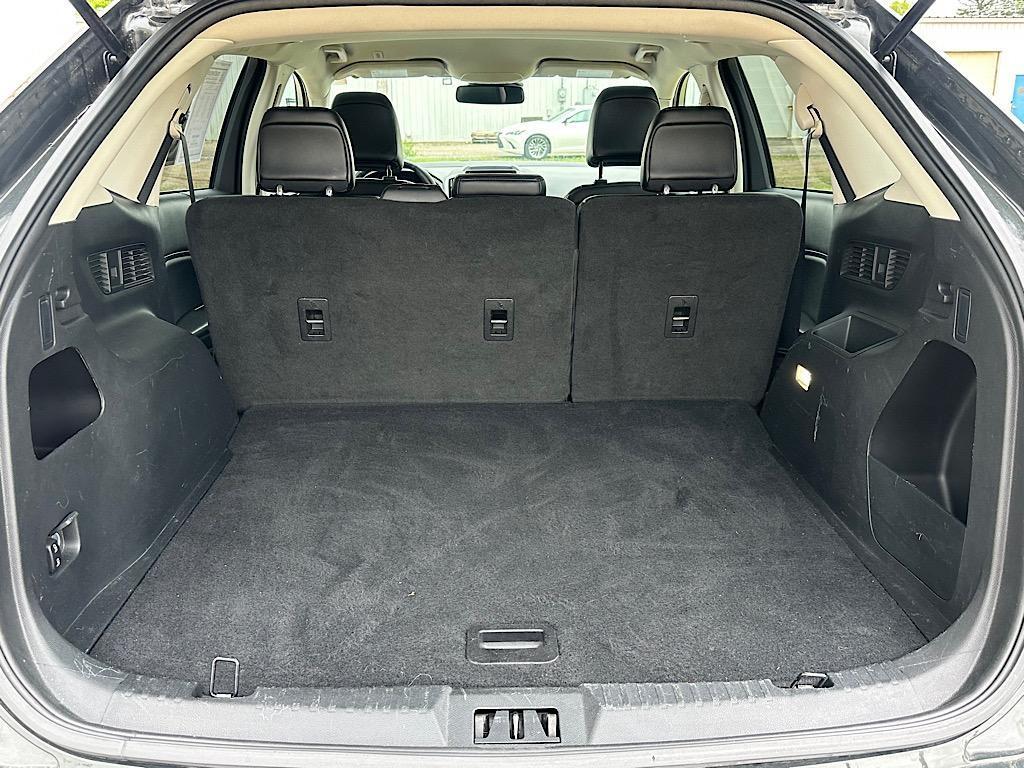 used 2023 Ford Edge car, priced at $26,875
