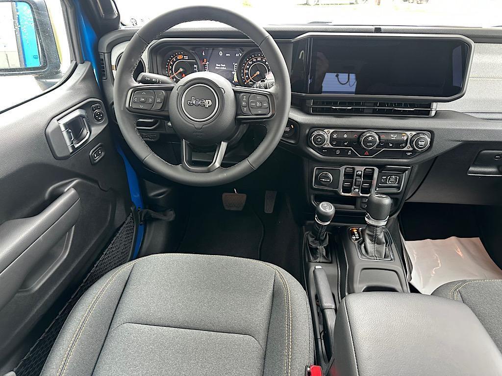 new 2025 Jeep Wrangler car, priced at $47,563