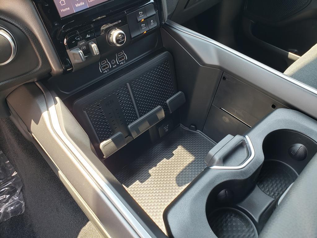 new 2025 Ram 1500 car, priced at $56,038