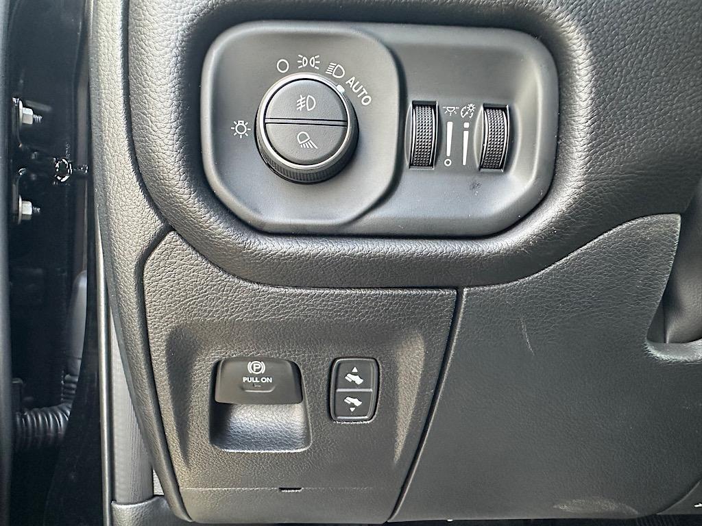 new 2025 Ram 1500 car, priced at $54,238