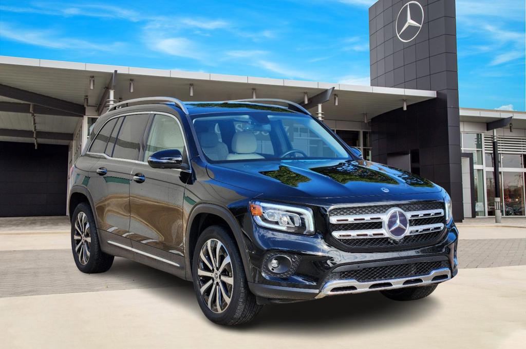 used 2021 Mercedes-Benz GLB 250 car, priced at $30,000