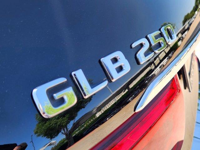 used 2020 Mercedes-Benz GLB 250 car, priced at $25,500