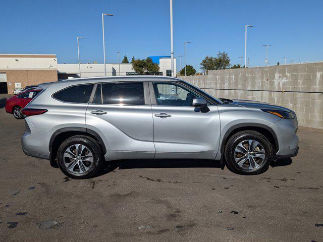 used 2023 Toyota Highlander car, priced at $37,502