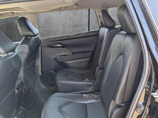 used 2023 Toyota Highlander car, priced at $37,998