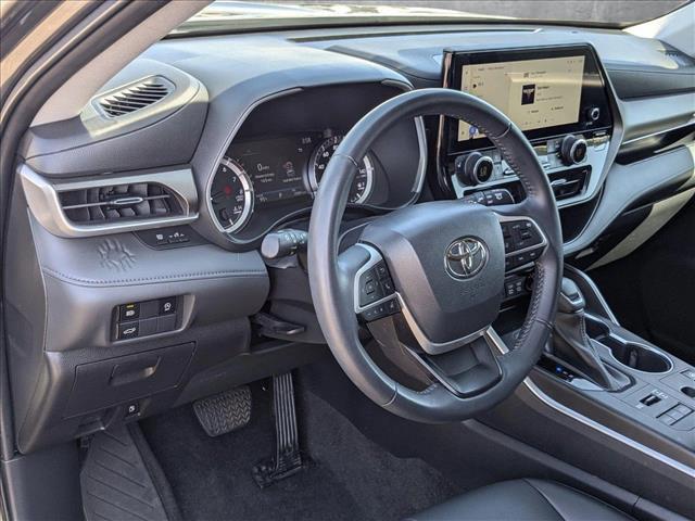 used 2023 Toyota Highlander car, priced at $42,538