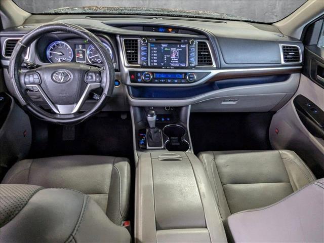 used 2016 Toyota Highlander car, priced at $22,995