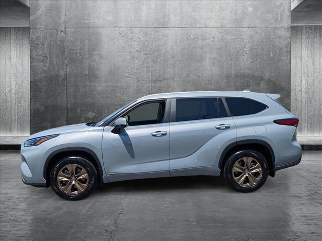 used 2023 Toyota Highlander Hybrid car, priced at $46,995