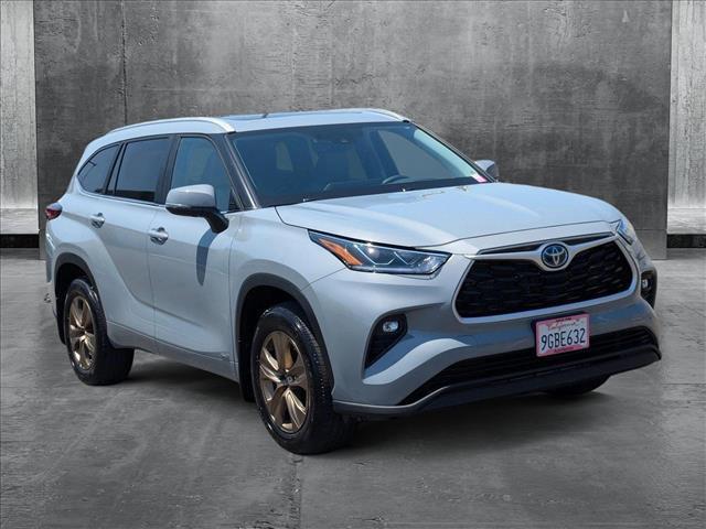 used 2023 Toyota Highlander Hybrid car, priced at $46,995