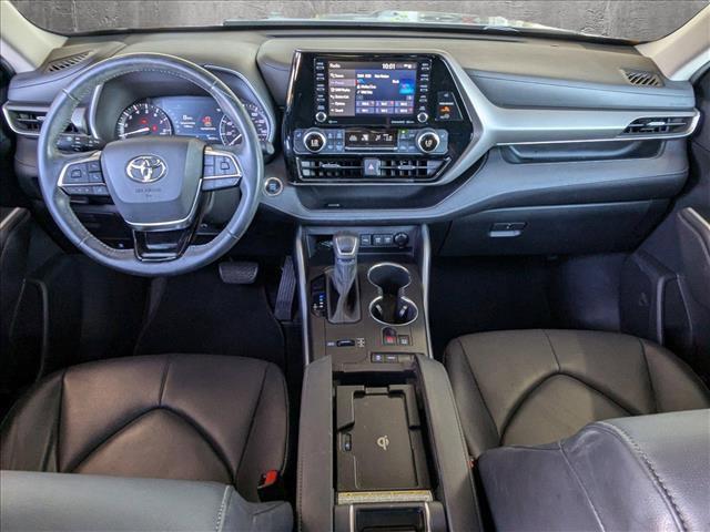 used 2020 Toyota Highlander car, priced at $29,994