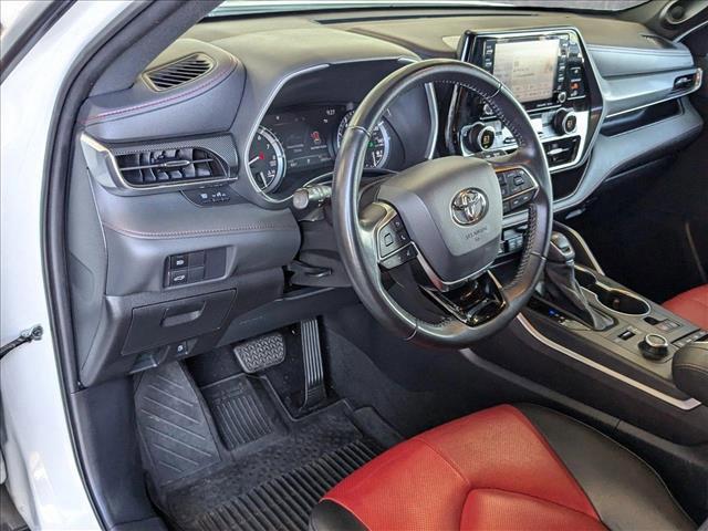 used 2021 Toyota Highlander car, priced at $37,998