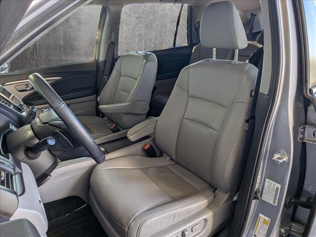 used 2022 Honda Pilot car, priced at $30,998