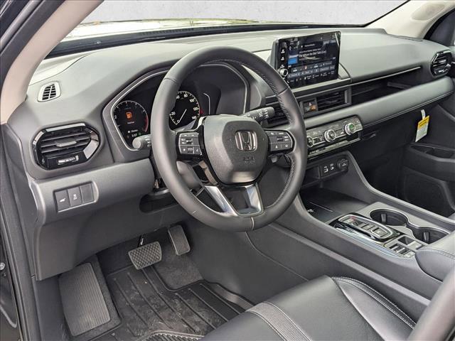 new 2025 Honda Pilot car, priced at $46,325