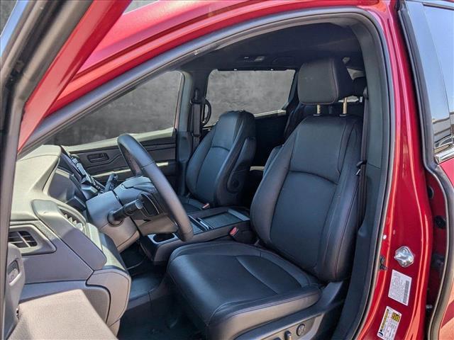 used 2025 Honda Odyssey car, priced at $41,719
