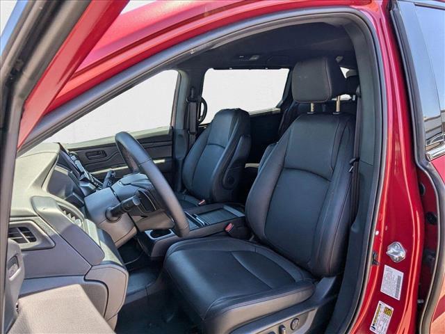 used 2025 Honda Odyssey car, priced at $41,719