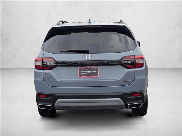 new 2025 Honda Pilot car, priced at $50,150