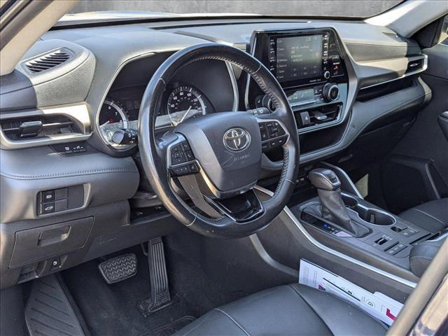 used 2020 Toyota Highlander car, priced at $30,490
