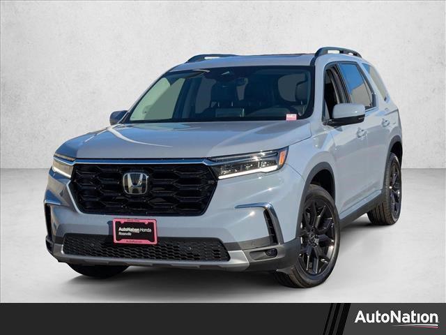 new 2025 Honda Pilot car, priced at $51,350