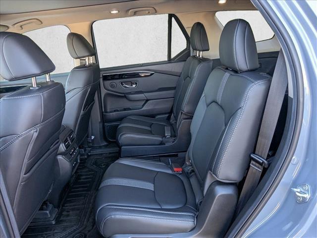 new 2025 Honda Pilot car, priced at $51,350