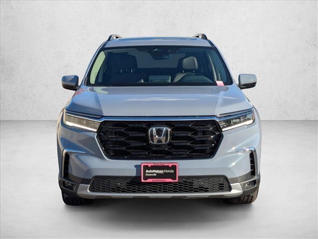 new 2025 Honda Pilot car, priced at $51,350