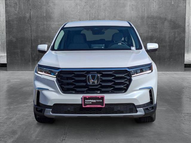 new 2025 Honda Pilot car, priced at $46,080