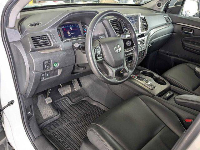 used 2022 Honda Pilot car, priced at $32,555