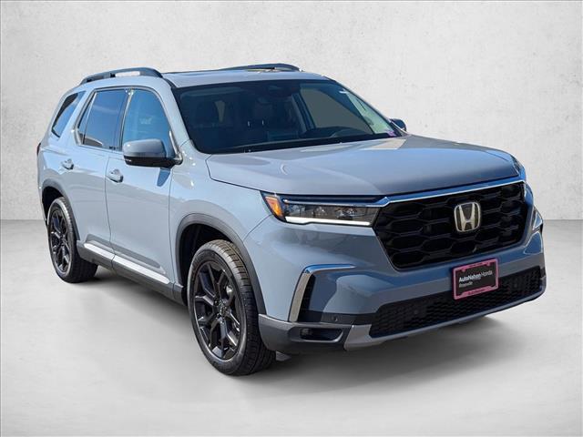 new 2025 Honda Pilot car, priced at $51,350