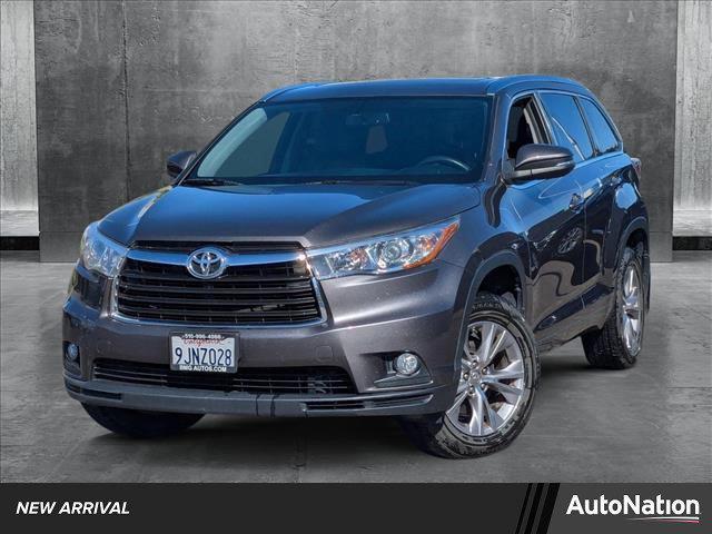 used 2015 Toyota Highlander car, priced at $19,955