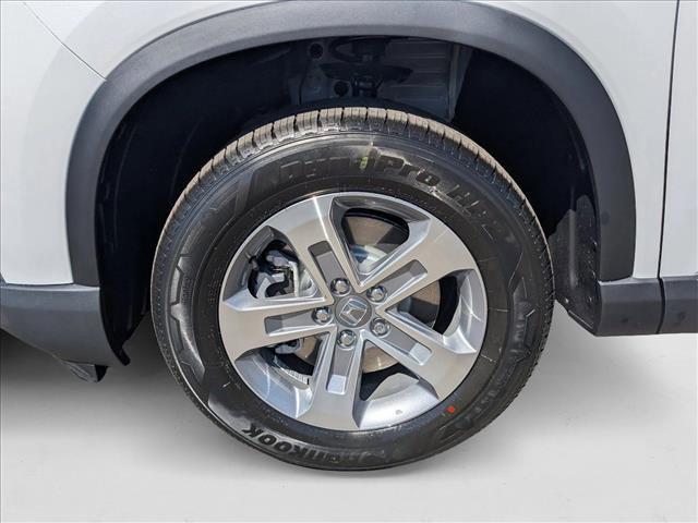 new 2025 Honda Pilot car, priced at $45,450