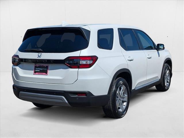 new 2025 Honda Pilot car, priced at $45,450