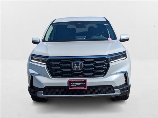 new 2025 Honda Pilot car, priced at $45,450