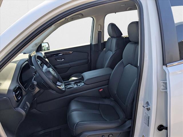 new 2025 Honda Pilot car, priced at $45,450