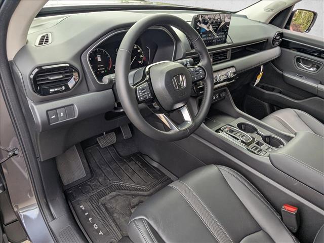 new 2025 Honda Pilot car, priced at $51,925