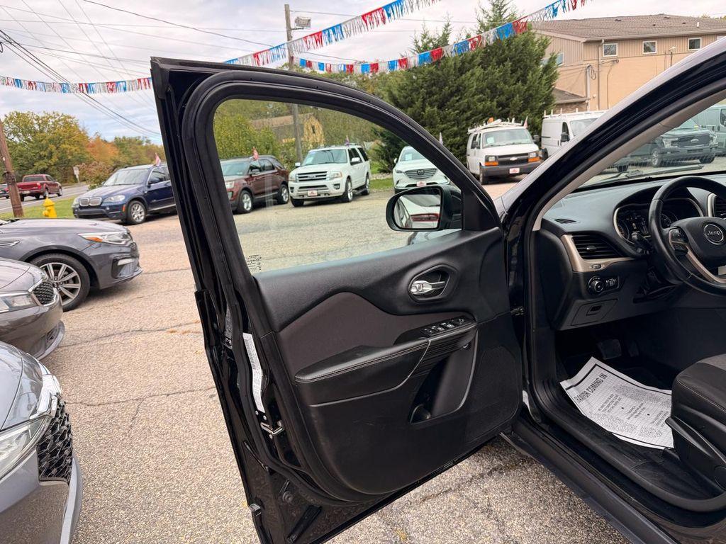 used 2014 Jeep Cherokee car, priced at $8,495