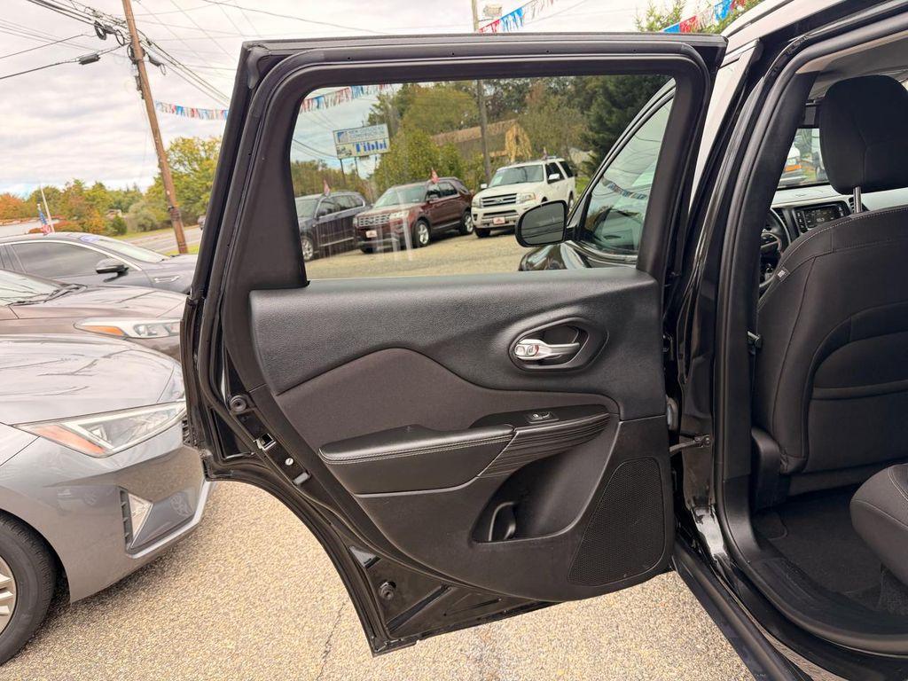 used 2014 Jeep Cherokee car, priced at $8,495