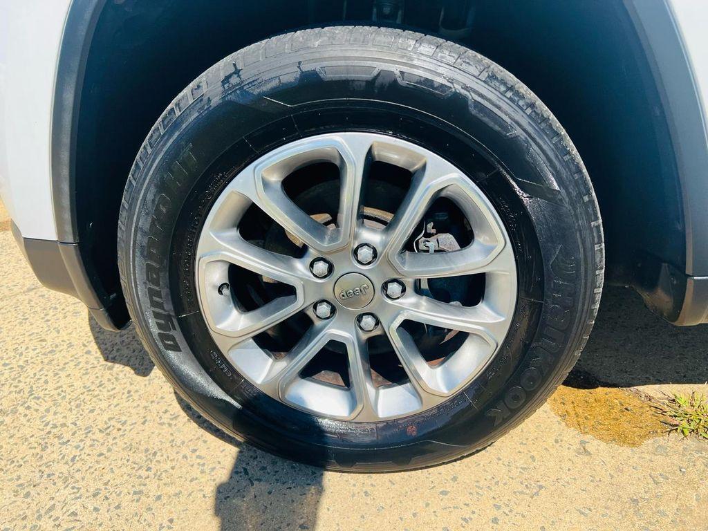 used 2016 Jeep Grand Cherokee car, priced at $11,995