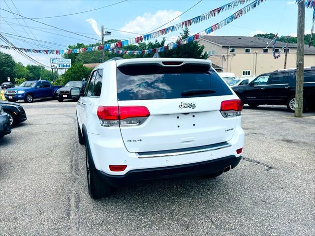 used 2017 Jeep Grand Cherokee car, priced at $15,995