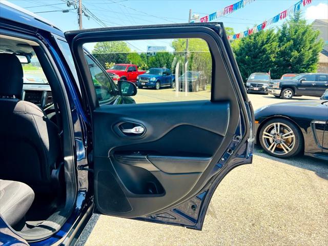 used 2014 Jeep Cherokee car, priced at $7,995