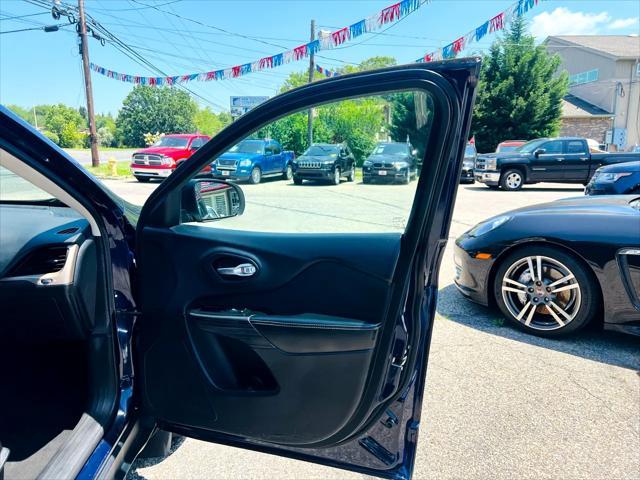 used 2014 Jeep Cherokee car, priced at $7,995