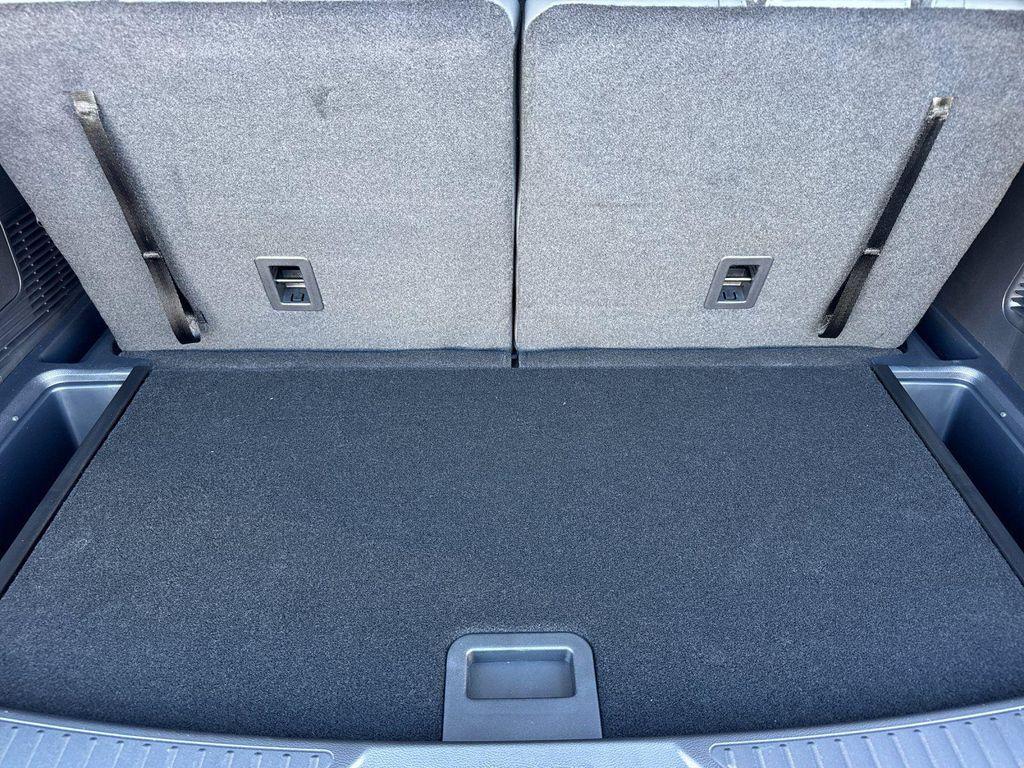 new 2025 Ford Explorer car, priced at $50,710