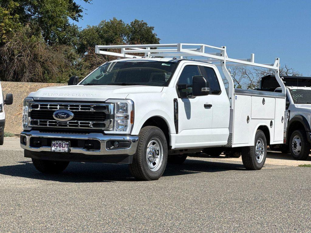 new 2025 Ford F-350 car, priced at $55,335