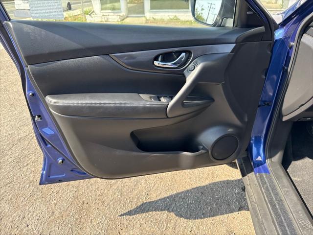 used 2020 Nissan Rogue car, priced at $19,999