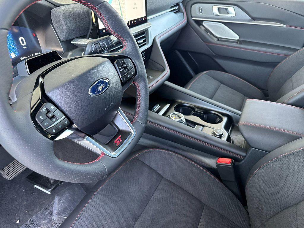 new 2025 Ford Explorer car, priced at $60,655