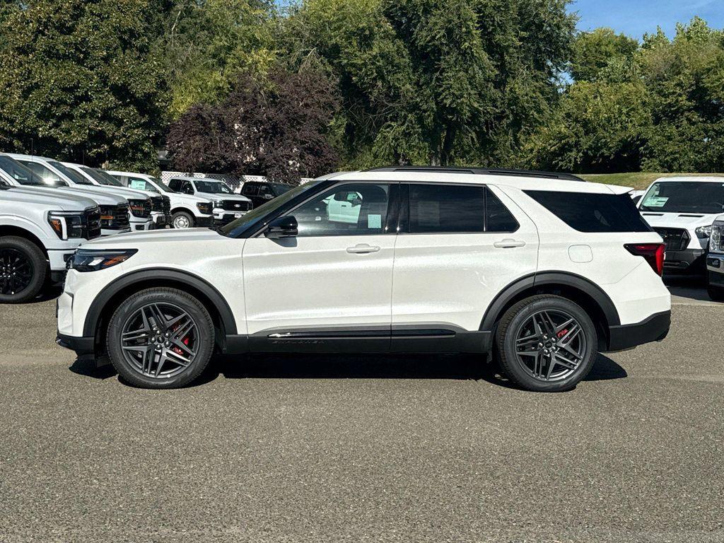 new 2025 Ford Explorer car, priced at $60,655