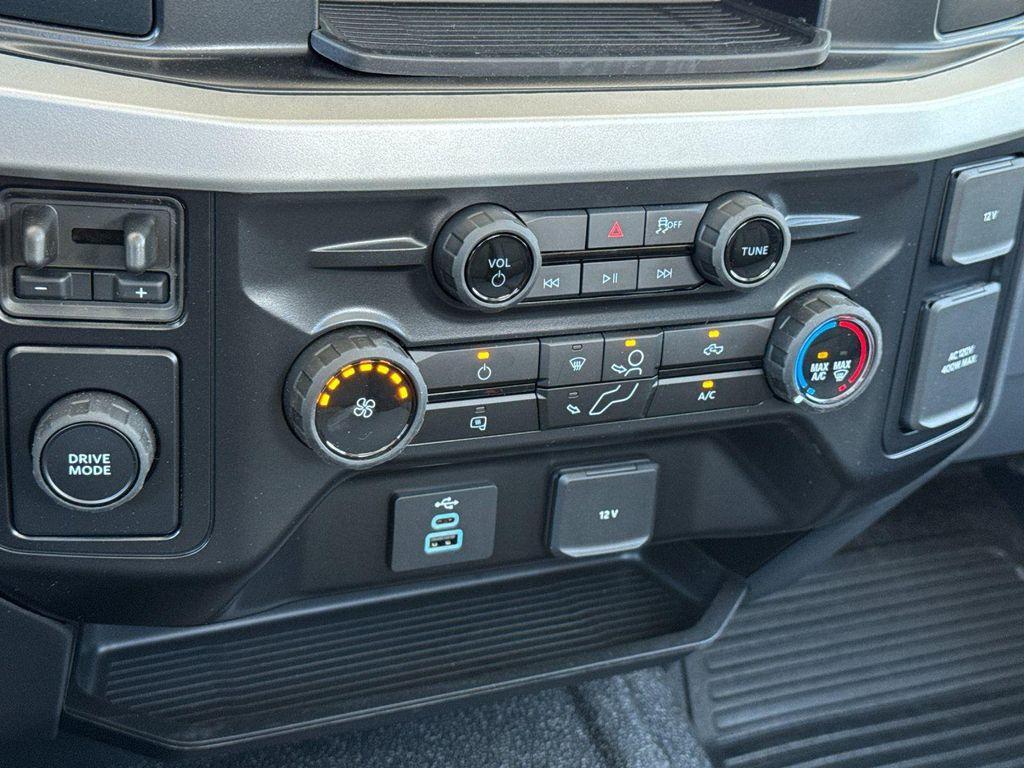 new 2025 Ford F-250 car, priced at $60,920