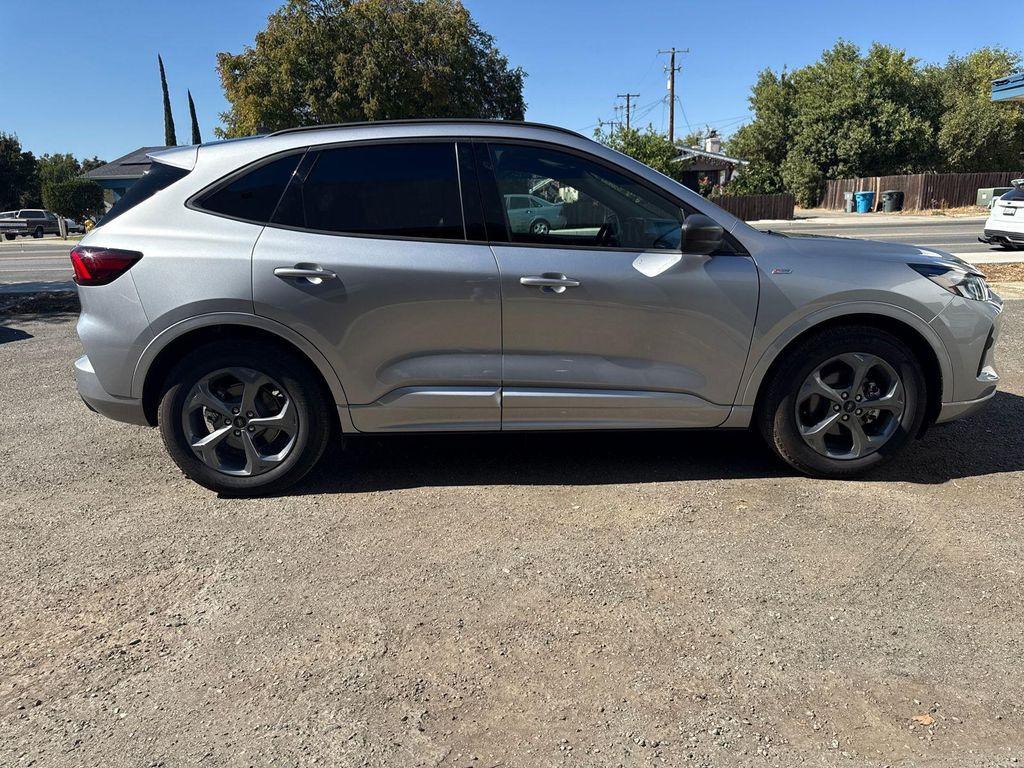 used 2024 Ford Escape car