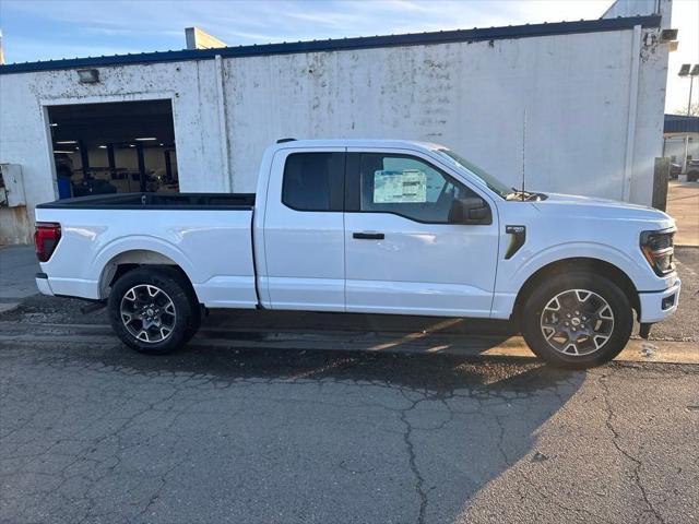 new 2024 Ford F-150 car, priced at $40,950