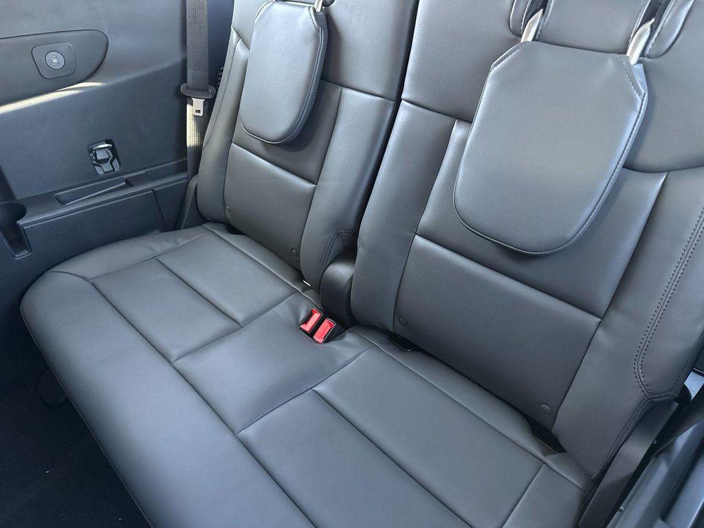 new 2025 Ford Explorer car, priced at $50,165