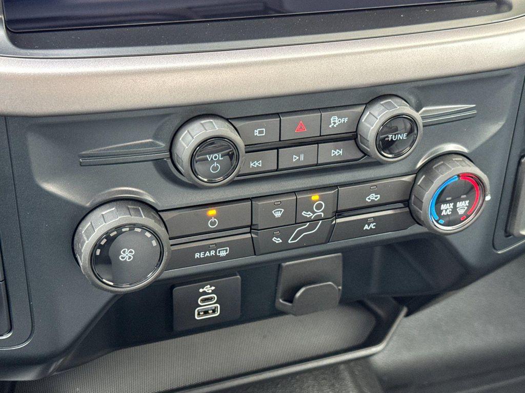 new 2025 Ford F-150 car, priced at $43,872