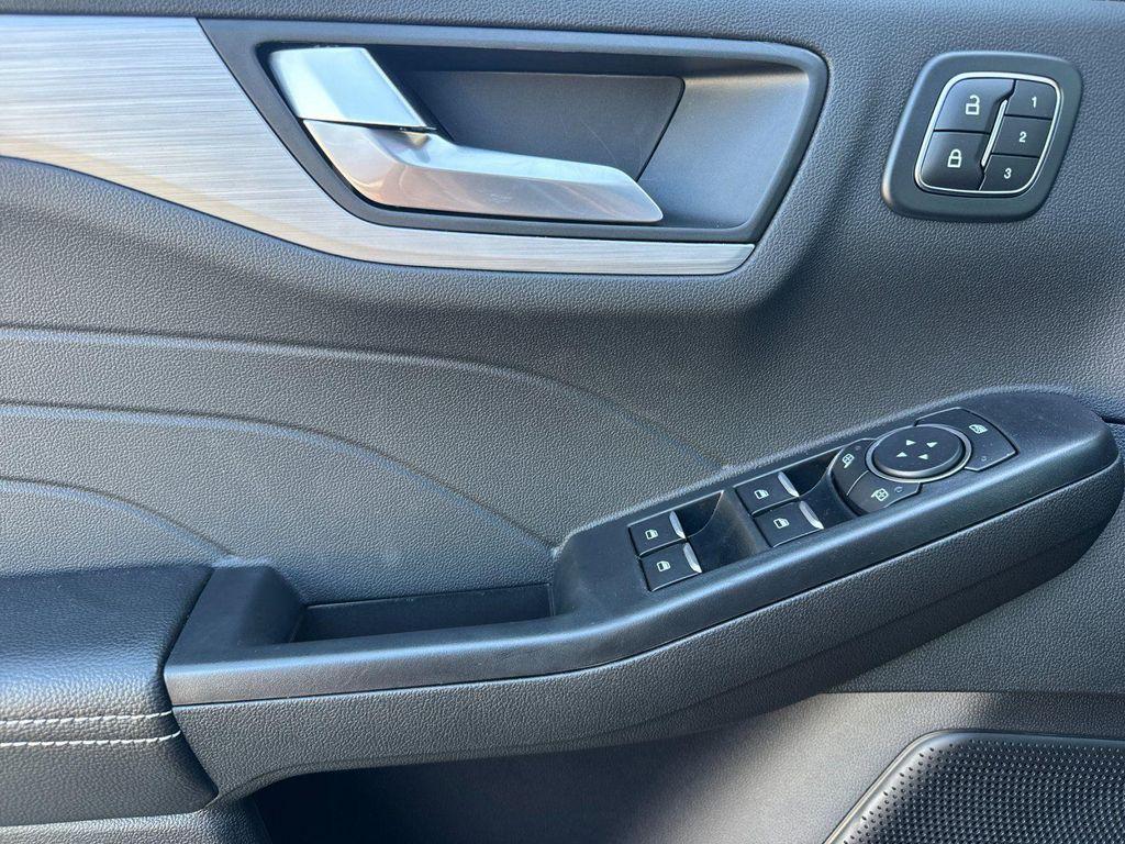 new 2025 Ford Escape PHEV car, priced at $39,515